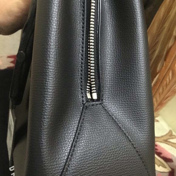 Authentic DKNY Sullivan Satchel cum Crossbody Bag in black - Picture 10 of 15